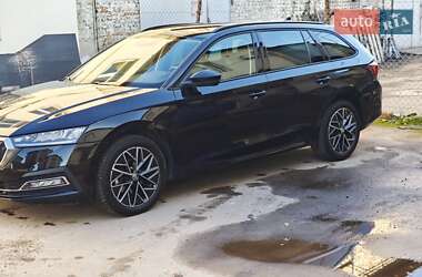 Универсал Skoda Octavia 2022 в 