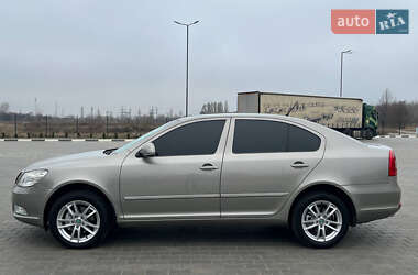 Лифтбек Skoda Octavia 2012 в Петрове