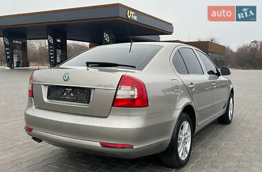 Лифтбек Skoda Octavia 2012 в Петрове