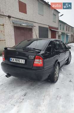 Лифтбек Skoda Octavia 2005 в Житомире