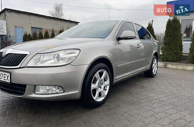 Лифтбек Skoda Octavia 2009 в Сарнах