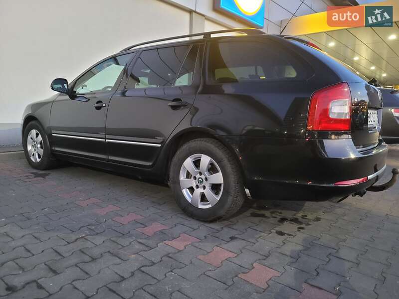 Универсал Skoda Octavia 2010 в Львове