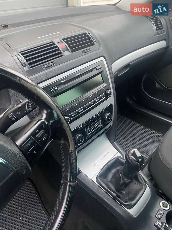 Универсал Skoda Octavia 2012 в Сарнах фото 15 Универсал Skoda Octavia 2012 в Сарнах