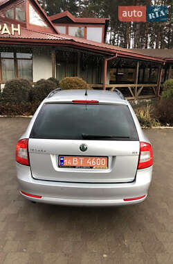 Универсал Skoda Octavia 2012 в 