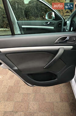 Универсал Skoda Octavia 2012 в 