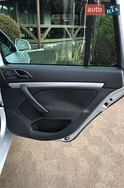 Универсал Skoda Octavia 2012 в 