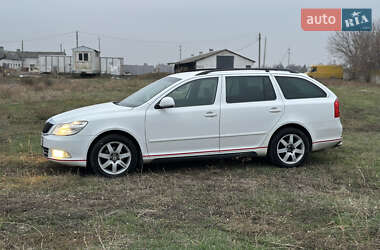 Универсал Skoda Octavia 2010 в Полтаве