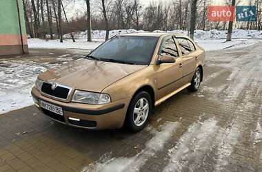 Лифтбек Skoda Octavia 2001 в Житомире