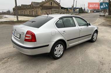 Лифтбек Skoda Octavia 2004 в Корсуне-Шевченковском