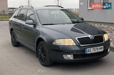 Універсал Skoda Octavia 2004 в Дніпрі