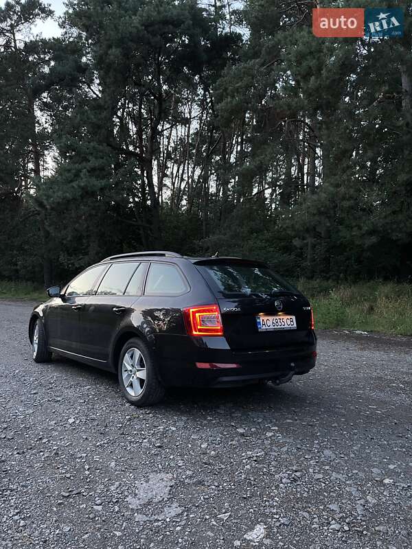 Універсал Skoda Octavia 2014 в Володимирі