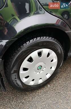Лифтбек Skoda Octavia 2008 в 