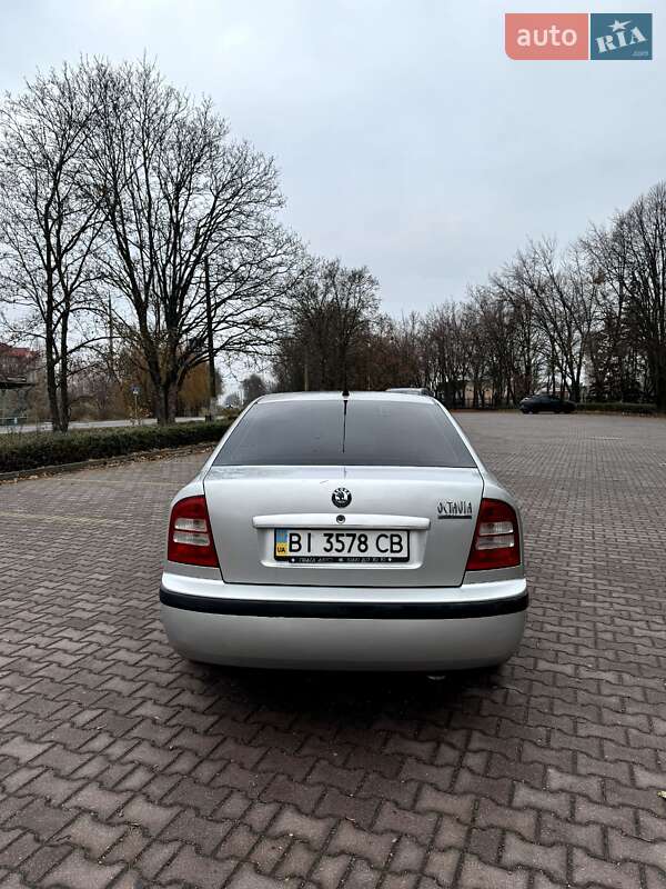 Ліфтбек Skoda Octavia 2004 в Миргороді