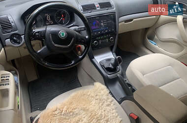 Универсал Skoda Octavia 2012 в 