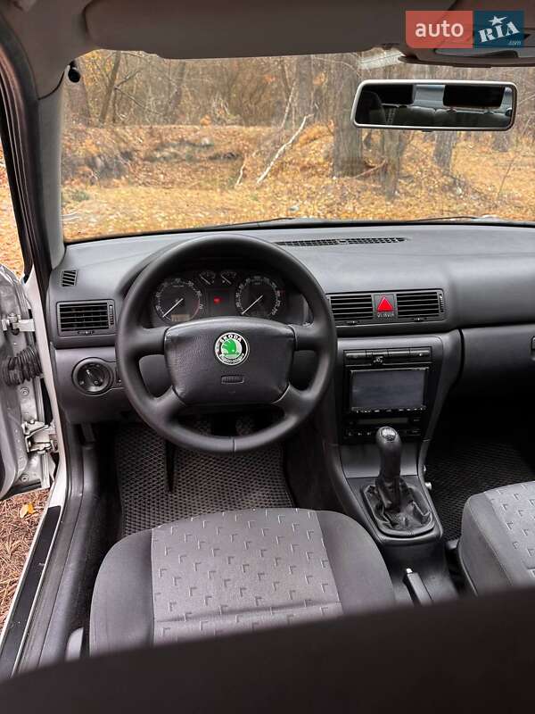 Лифтбек Skoda Octavia 2007 в Тростянце