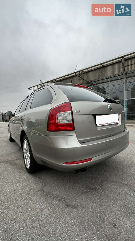 Універсал Skoda Octavia 2011 в Запоріжжі