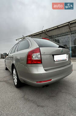 Универсал Skoda Octavia 2011 в 
