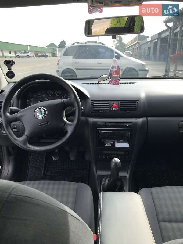 Універсал Skoda Octavia 2008 в Димері