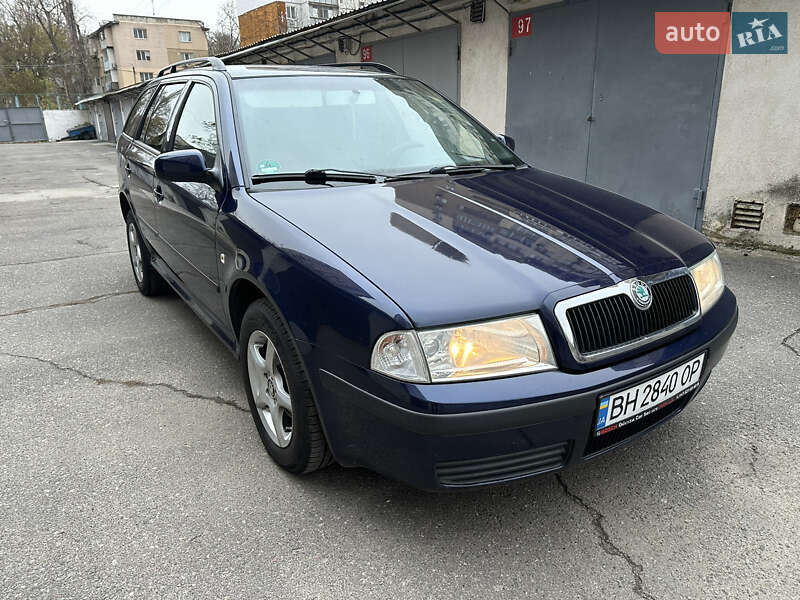 Універсал Skoda Octavia 2004 в Одесі