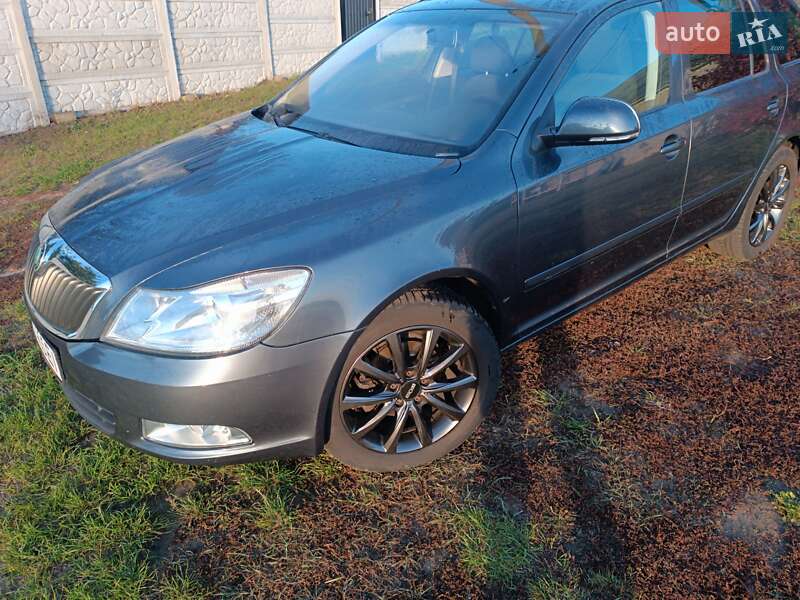 Универсал Skoda Octavia 2012 в Чернигове