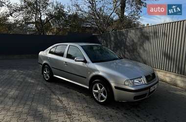 Лифтбек Skoda Octavia 2005 в Косове