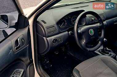 Лифтбек Skoda Octavia 2003 в 