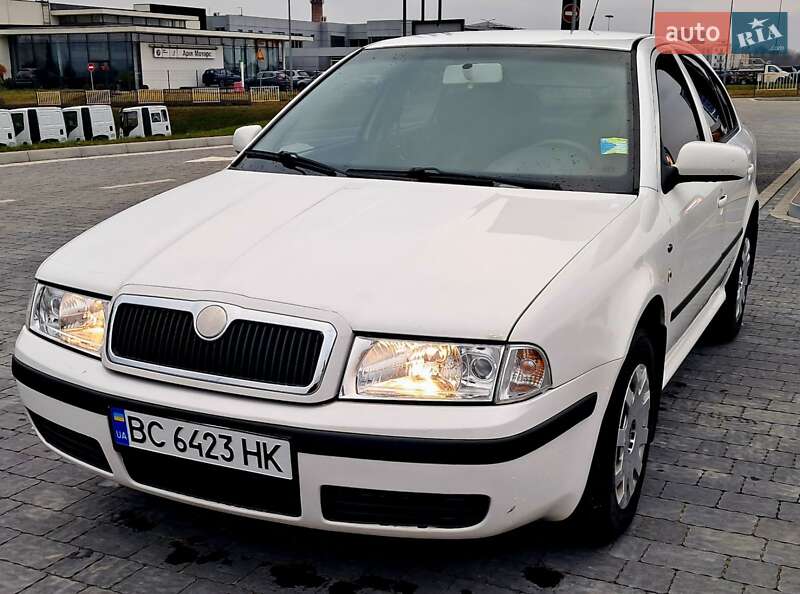 Лифтбек Skoda Octavia 2003 в 