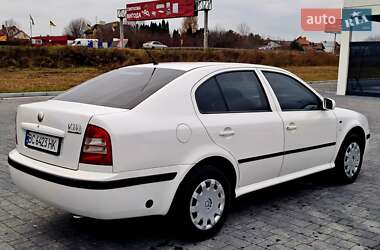 Лифтбек Skoda Octavia 2003 в 