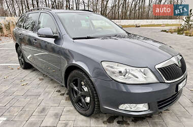 Універсал Skoda Octavia 2010 в Луцьку