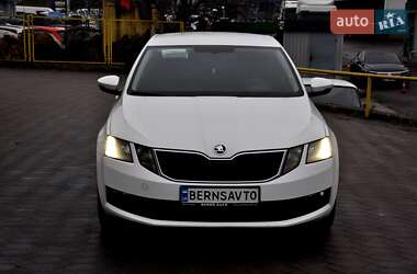 Лифтбек Skoda Octavia 2017 в Львове