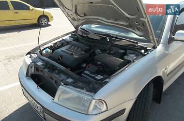 Лифтбек Skoda Octavia 2005 в 