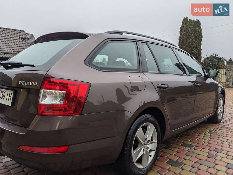 Універсал Skoda Octavia 2015 в Рівному