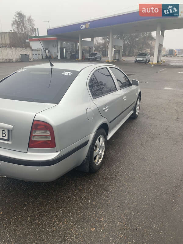 Ліфтбек Skoda Octavia 2004 в Полтаві