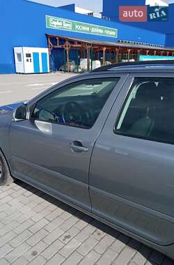 Универсал Skoda Octavia 2011 в 