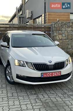 Ліфтбек Skoda Octavia 2019 в Стрию