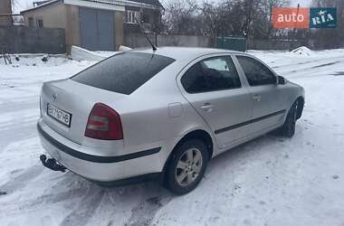 Лифтбек Skoda Octavia 2005 в 