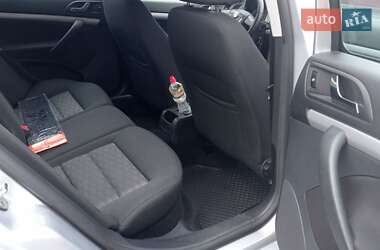 Лифтбек Skoda Octavia 2012 в 