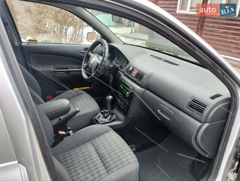 Лифтбек Skoda Octavia 2008 в Виннице