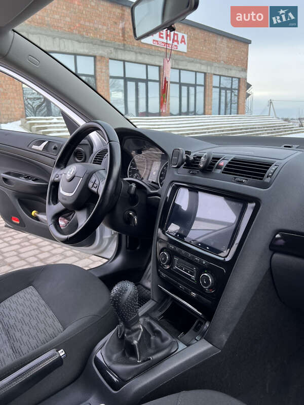 Універсал Skoda Octavia 2010 в Снятині