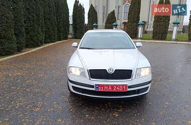 Лифтбек Skoda Octavia 2008 в Дубно