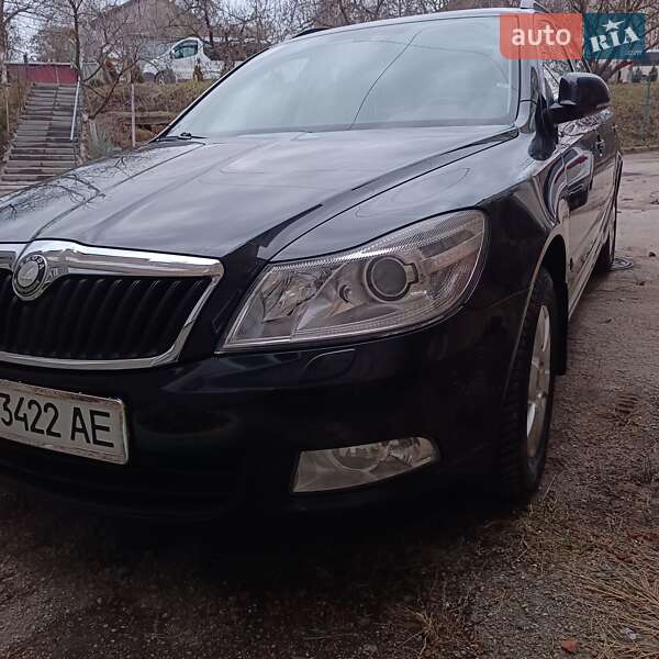 Универсал Skoda Octavia 2009 в Кельменцах