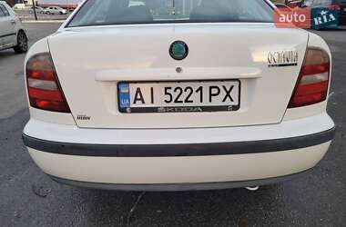 Лифтбек Skoda Octavia 1999 в Киеве