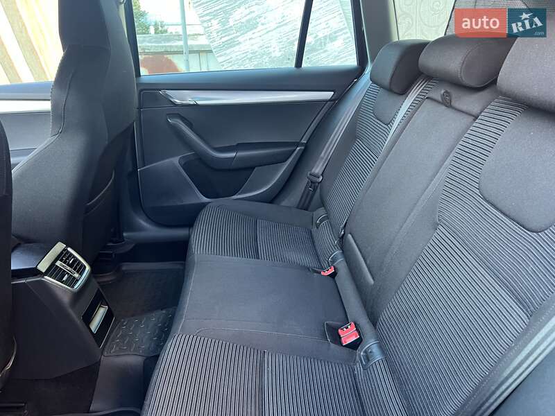 Універсал Skoda Octavia 2014 в Києві фото 24 Універсал Skoda Octavia 2014 в Києві