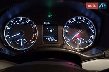 Лифтбек Skoda Octavia 2010 в 