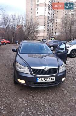 Універсал Skoda Octavia 2009 в Дніпрі