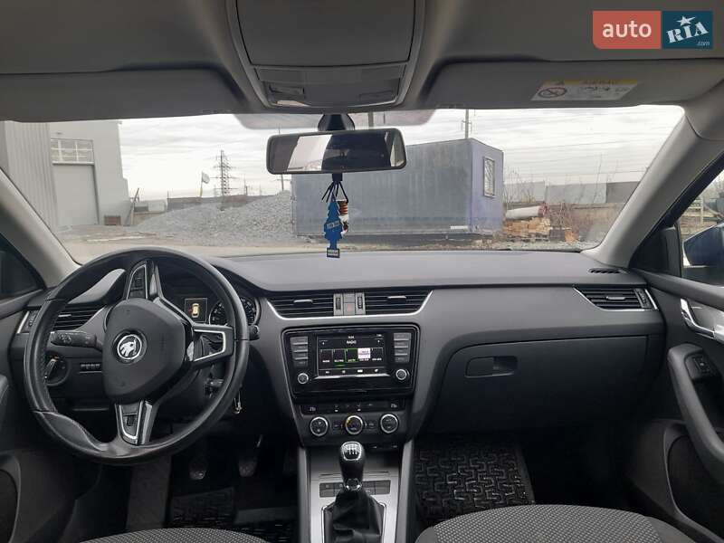 Универсал Skoda Octavia 2016 в Ровно