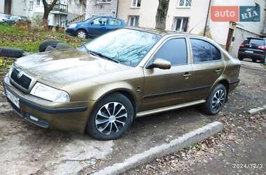 Ліфтбек Skoda Octavia 1997 в Рівному