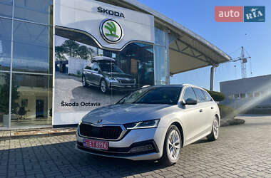 Универсал Skoda Octavia 2021 в Ровно