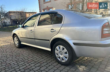 Ліфтбек Skoda Octavia 2008 в Рівному