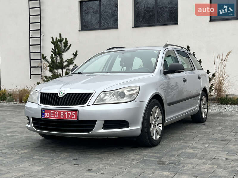 Універсал Skoda Octavia 2009 в Луцьку